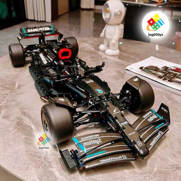 lego-mercedes-amg-f1-6